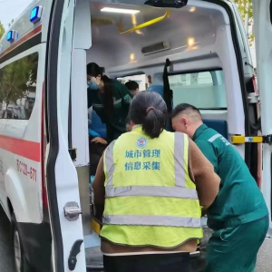 邳州市城管平安志愿者危難時(shí)刻顯真情